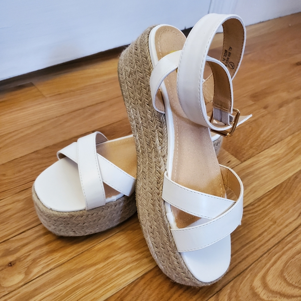 Wedge sandals